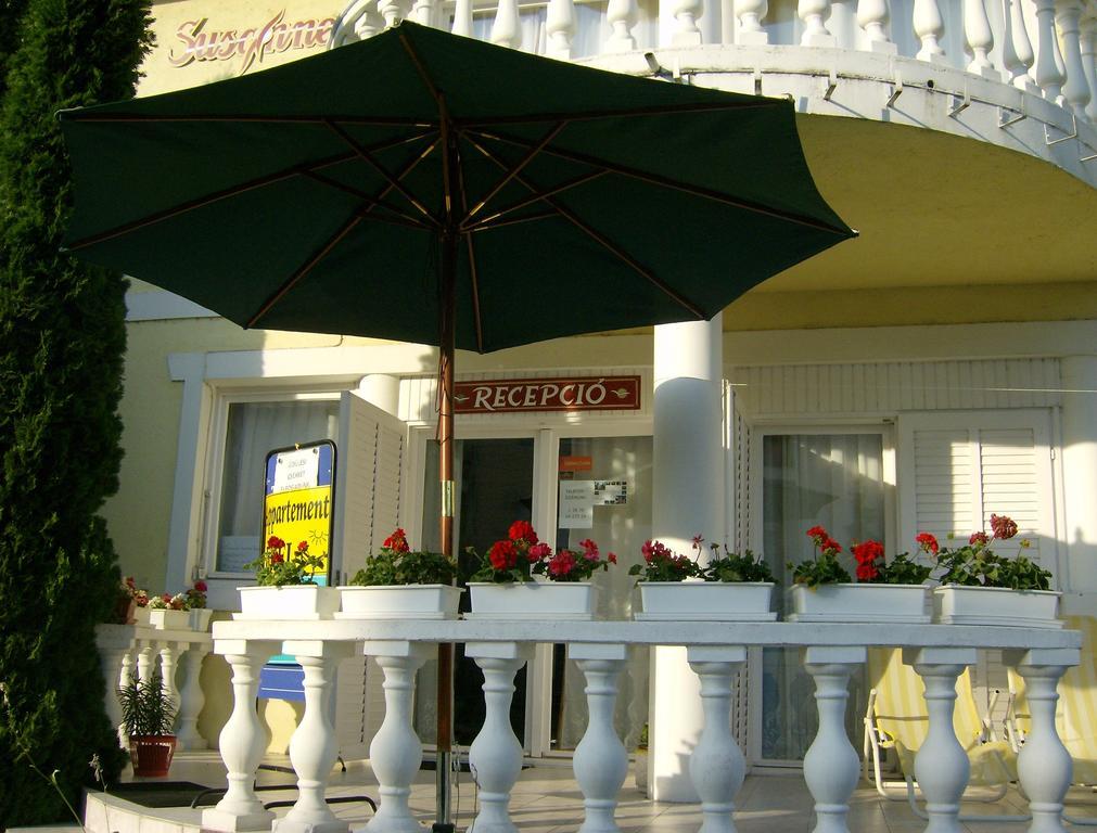 Crystal és Susanne Panzió Bed and Breakfast Siófok Esterno foto