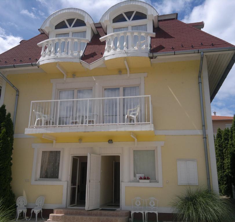 Crystal és Susanne Panzió Bed and Breakfast Siófok Camera foto