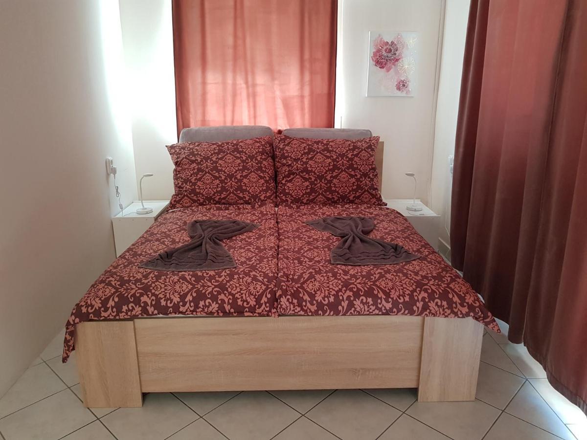 Crystal és Susanne Panzió Bed and Breakfast Siófok Esterno foto